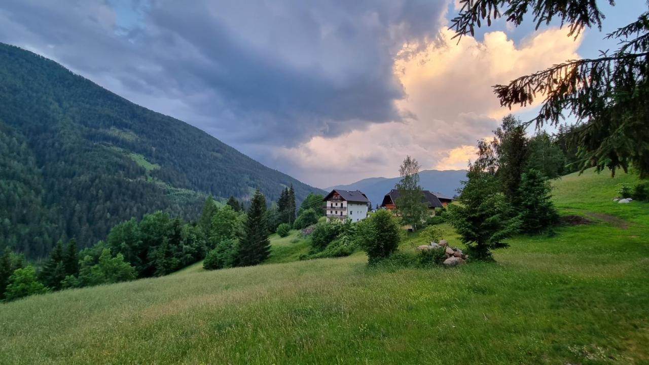 Ferienwohnungen Rabensteiner Bad Kleinkirchheim Exterior foto